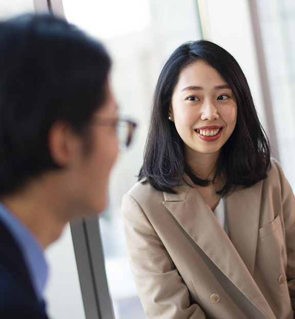 若手社員座談会イメージ